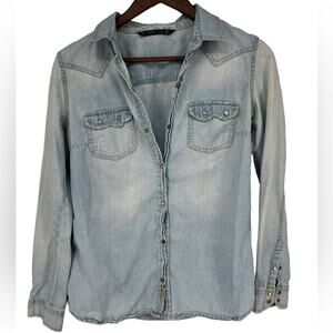 Zara Blue Jean Chambray Snap style Button Down Top Women's size Small
